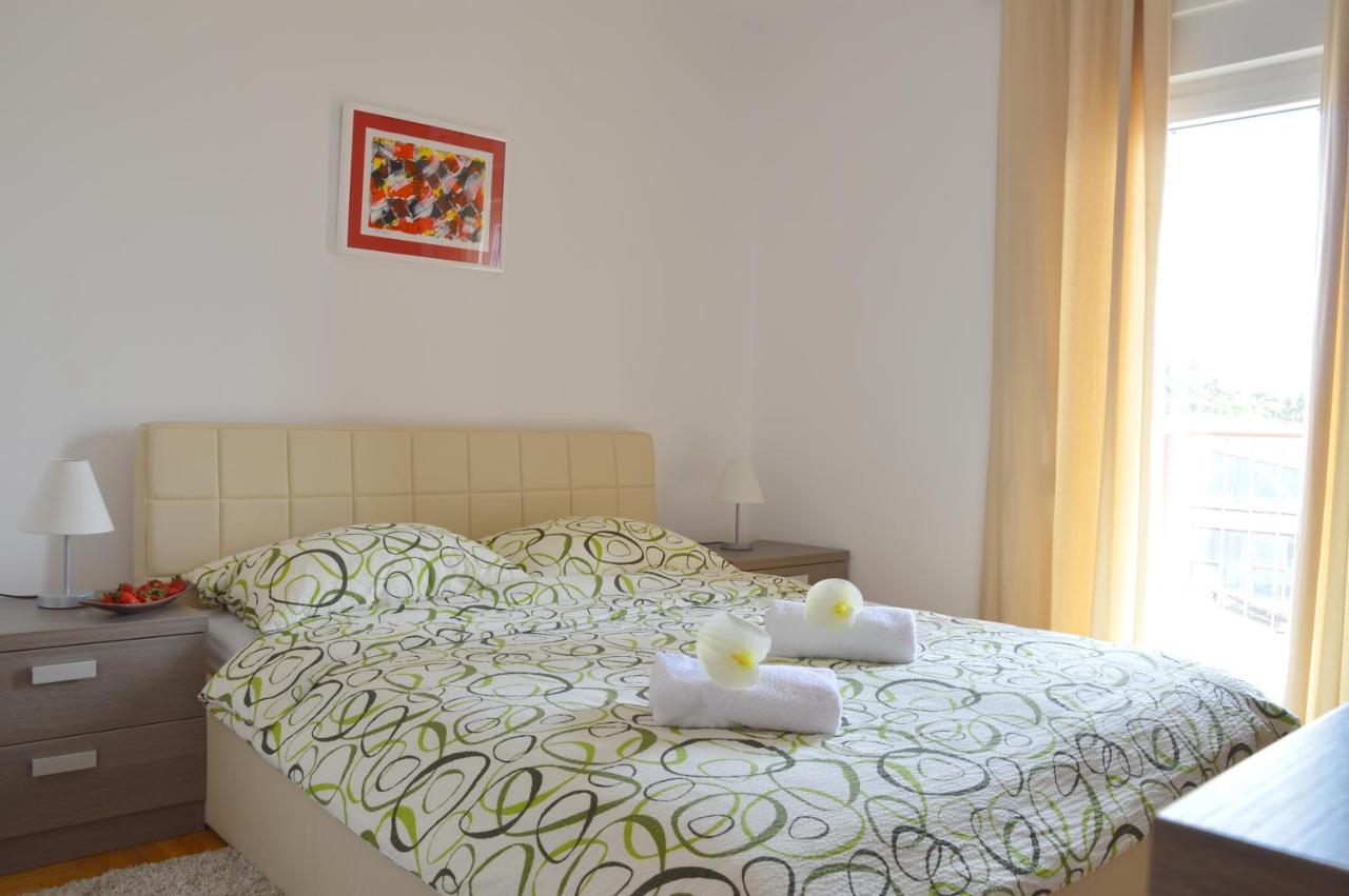 Apartment Silvija Sea View Umag Eksteriør bilde